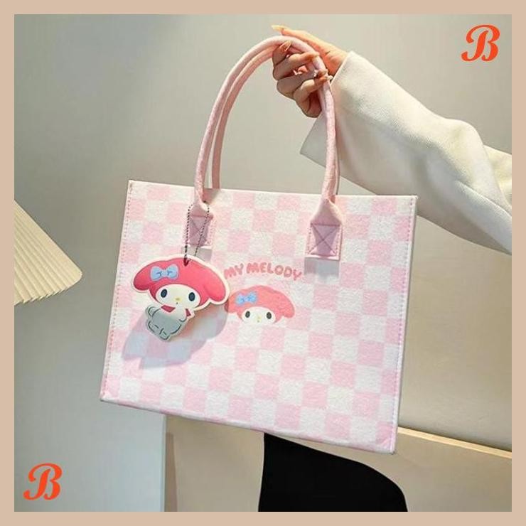 

| KK | GOODIE BAG KANTONG ULTAH ANAK BAHAN FLANEL BIRTHDAY PARTY KANTONG GOODIE BAG TAS SERBAGUNA TAS BAYI KARAKTER CINAMON ROLL KUROMI | AF09