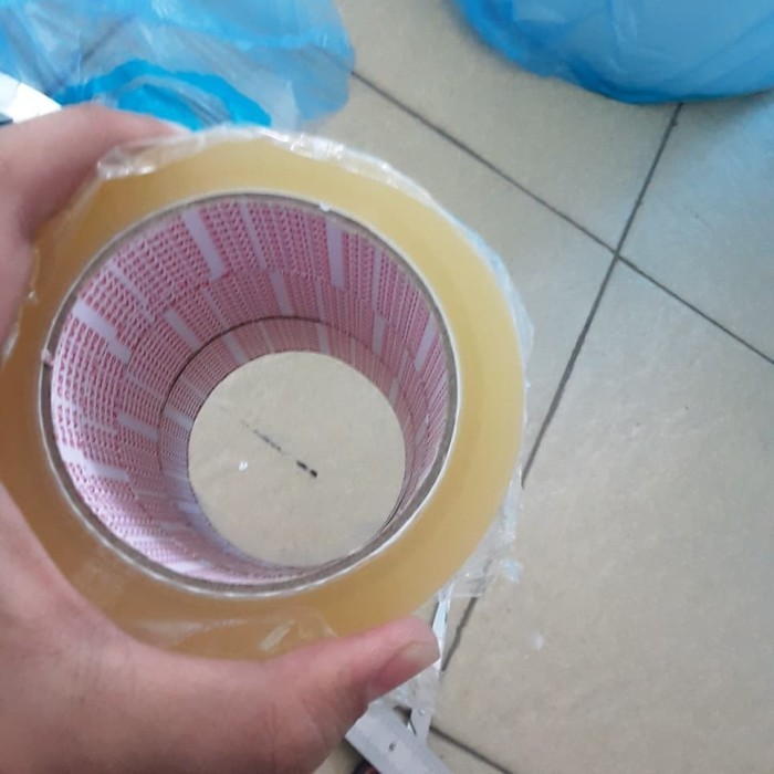 

LAKBAN BENING/COKLAT DAIMARU 48 MM X 90 YARD 1 DUS - GRAB/GOJEK ONLY