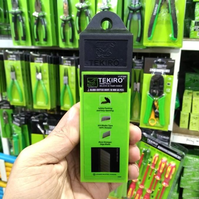 

SIAP KIRIM ISI 60 PCS CUTTER BESAR 18MM TEKIRO REFILL ULANG PISAU GT-BC1820