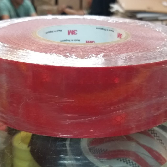 

STICKER SCOTLITE REFLECTIVE DIAMOND GRADE 3M SERI EGP