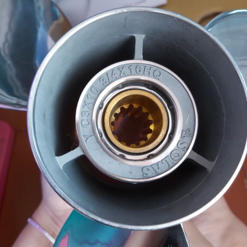 Propeller / baling mesin tempel Yamaha 40pk ukuran 16in Solas Stainless steel