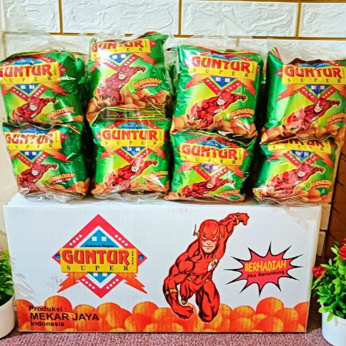 

Viral Snack Chiki Guntur Super Hero Isi 40 Pcs Berhadiah Per Karton Packing Aman