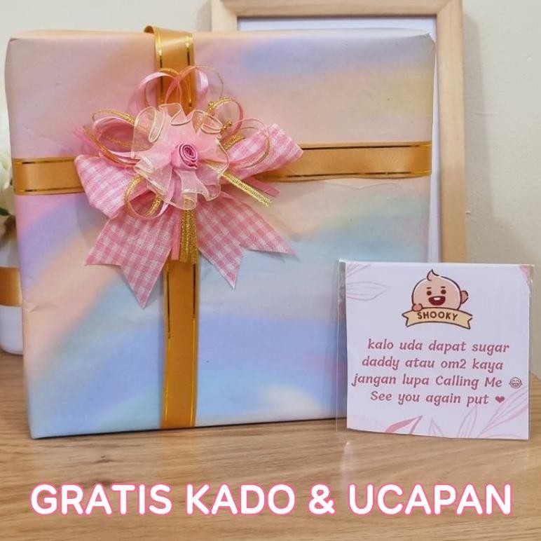

BISA COD Hampers Valentine / Kado Valentine Coklat / Buket Bunga Gift Box Ok75