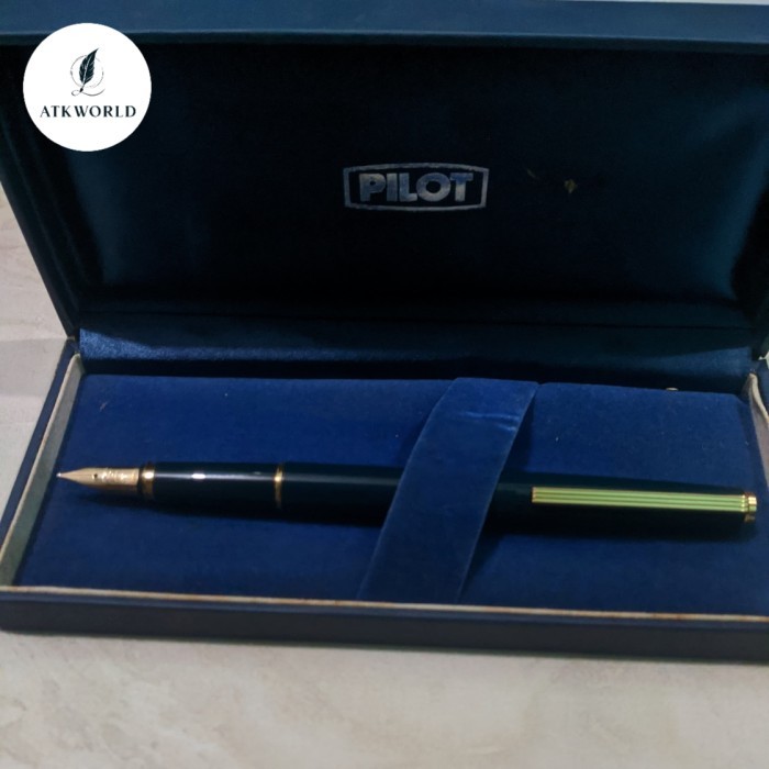

PROMO! (1979) Pilot Fountain Pen Deluxe 14K Gold Solid Nib / (1979) Pilot Fountain Pen FD-1600R