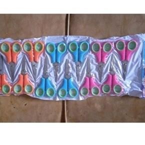 

Viral (Murah) Gunting Kertas Warna 4-5Inch 1 Renteng Isi 12Biji