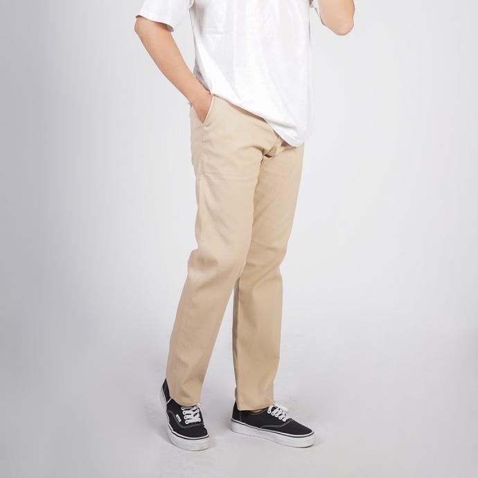 Celana Panjang Chino Pria Reguler Fit Otaco Cream