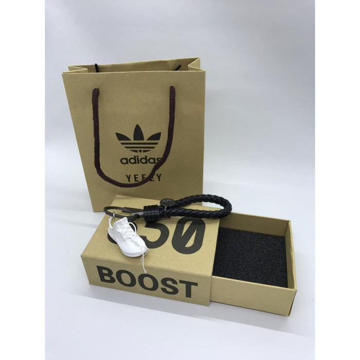Gantungan Kunci Import Gantungan Kunci Sepatu Yeezy Putih