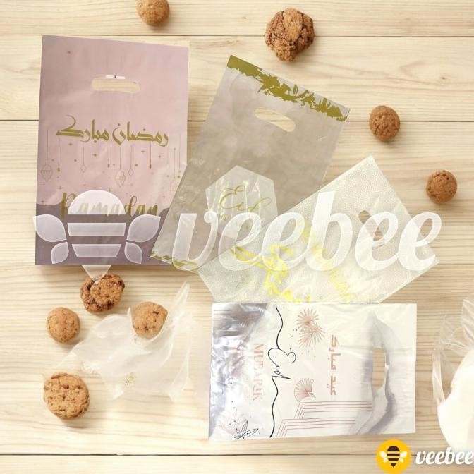 

Open DS] Kresek Plong Lebaran 16x25cm | Motif Ramadhan & Eid Mubarak | Kantong Snack & Souvenir
