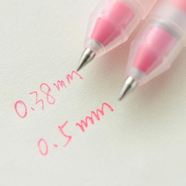 

Muji Gel Ink Pen 0.5mm - pulpen - ballpoint