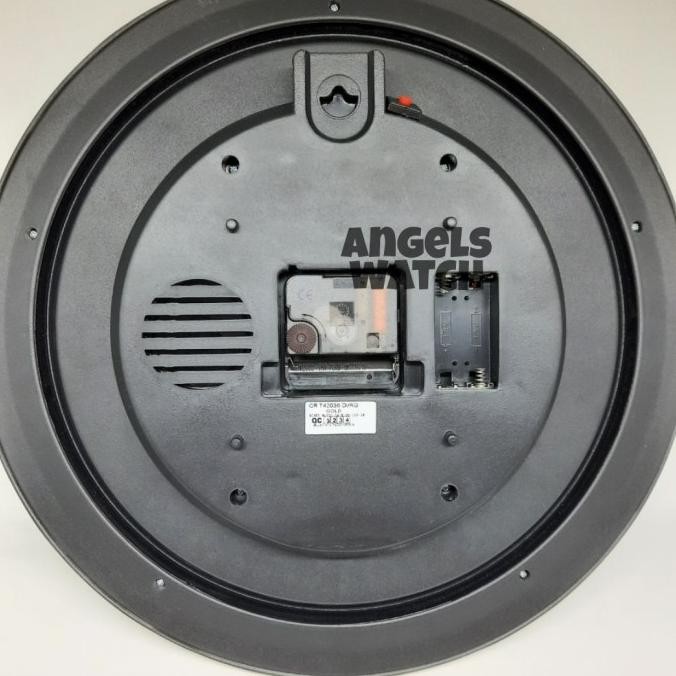 JAM DINDING MELODI ESTI LOREN BUNYI MUSIK TIAP JAM DIAMETER 37 CM