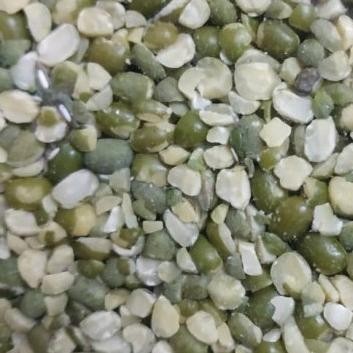 

,,,,,,,] GREEN GRAM SPLIT REPACKING 500G / Kacang HIjau Pecah
