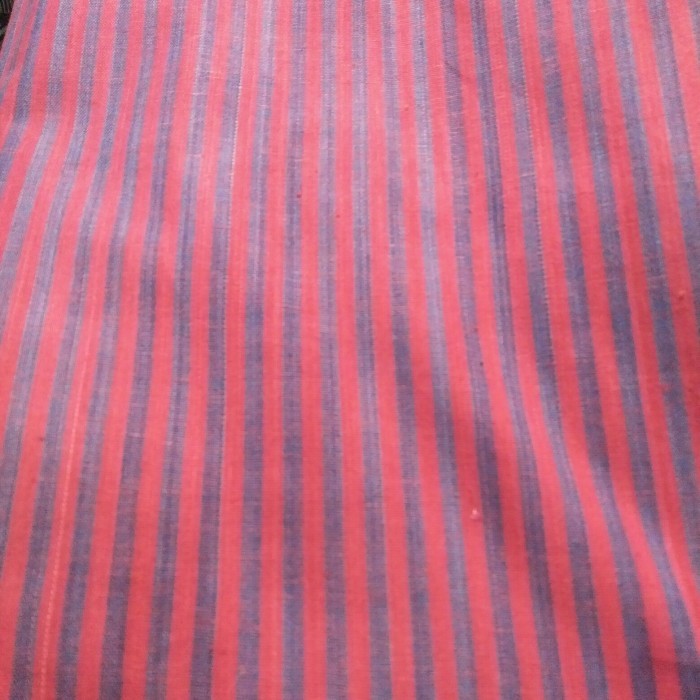 Bahan kain tenun lurik salur kecil adat kebaya jawa jogja solo