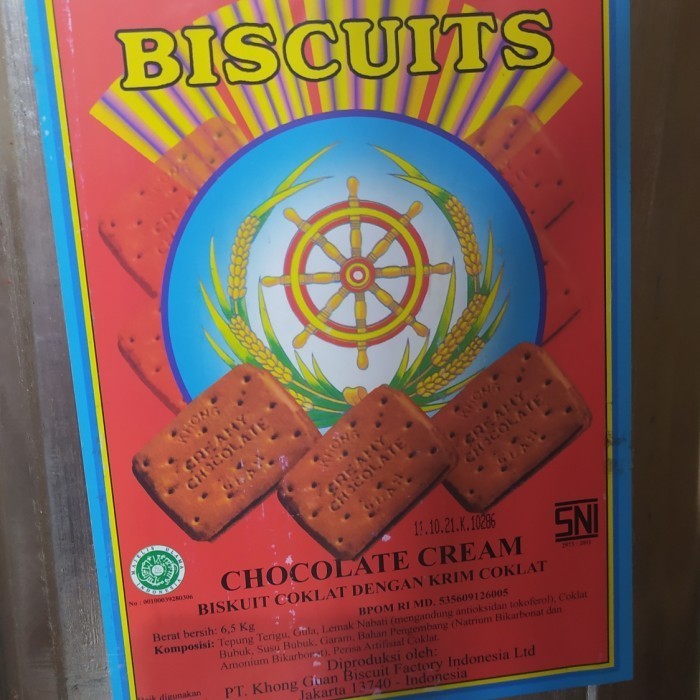 

BISKUIT BISCUIT CREAM COKELAT KHONG GUAN - 1 KALENG (6,5KG)