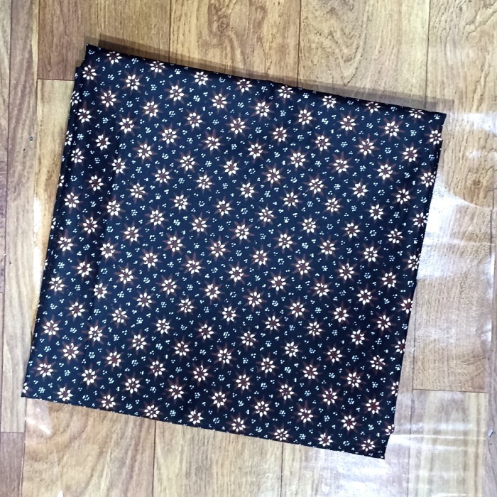 kain batik jarik motif truntum jogja