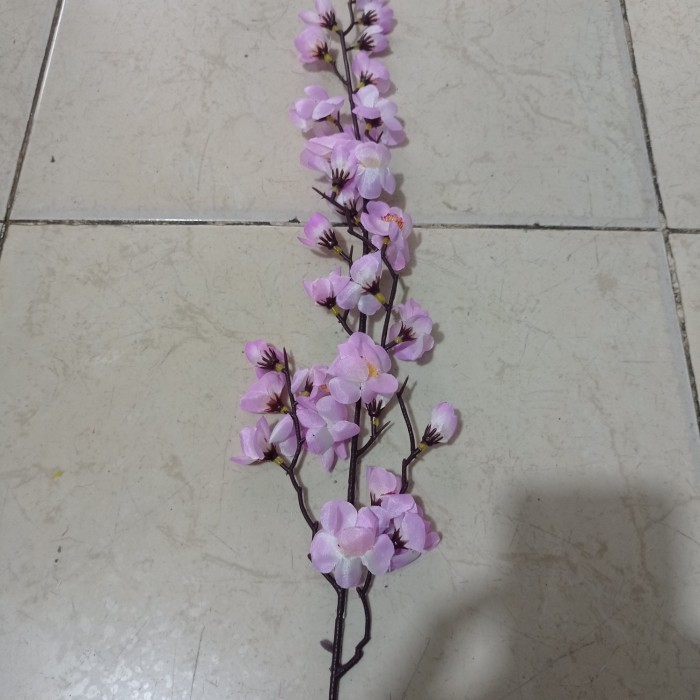 Bunga Hiasan Palsu Sakura Ungu Muda Plastik Harga Per Satu 1 Lusinan