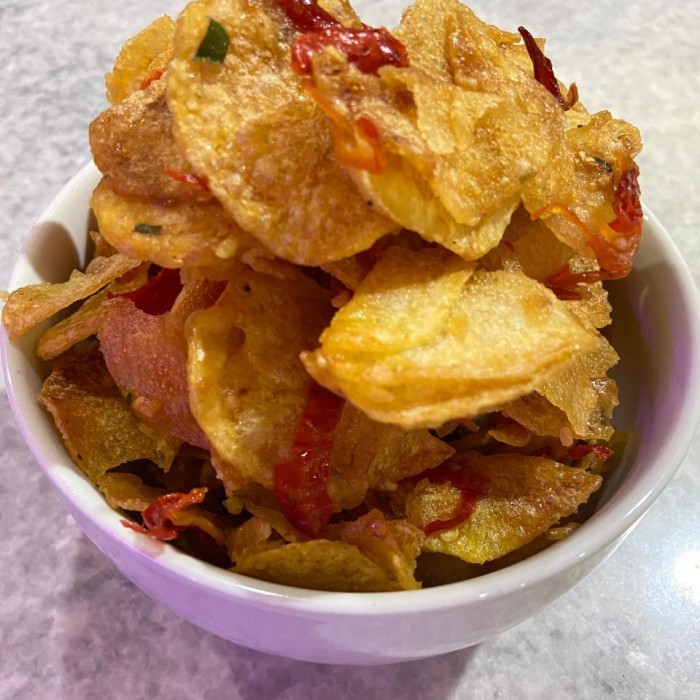 

KERIPIK KENTANG BALADO DJ KITCHEN