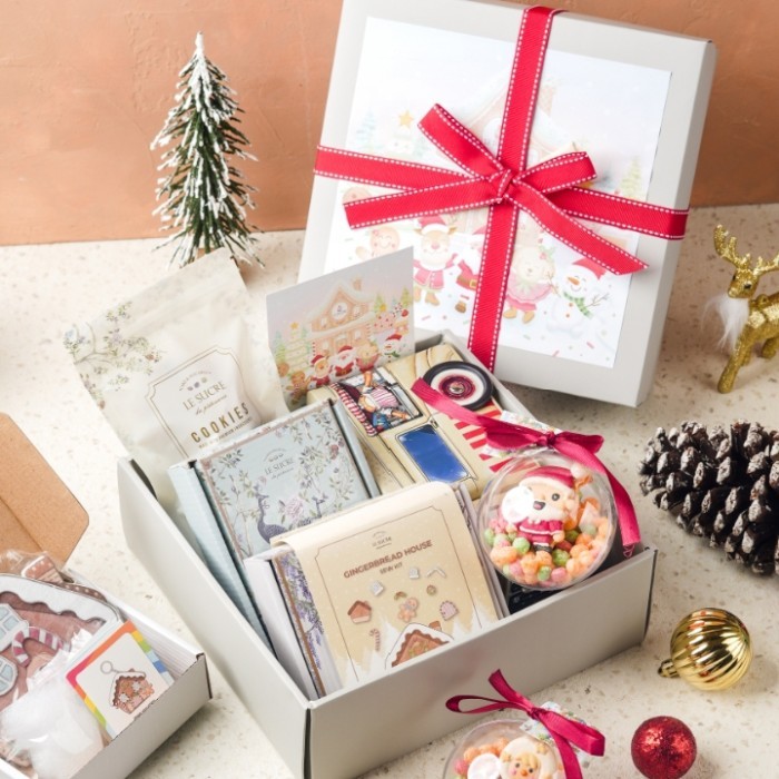 

CHRISTMAS HAMPERS PACKAGE