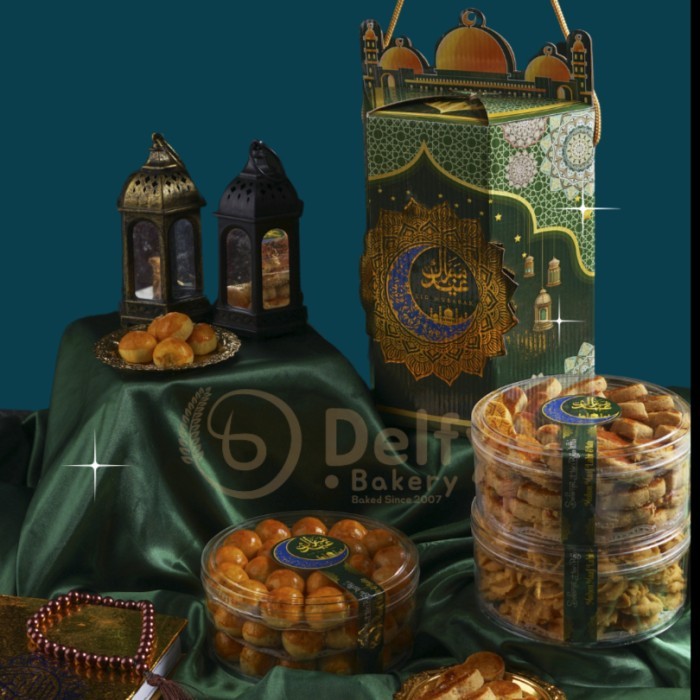 

PAKET KUE KERING LEBARAN ISI 3/HAMPERS LEBARAN PREMIUM