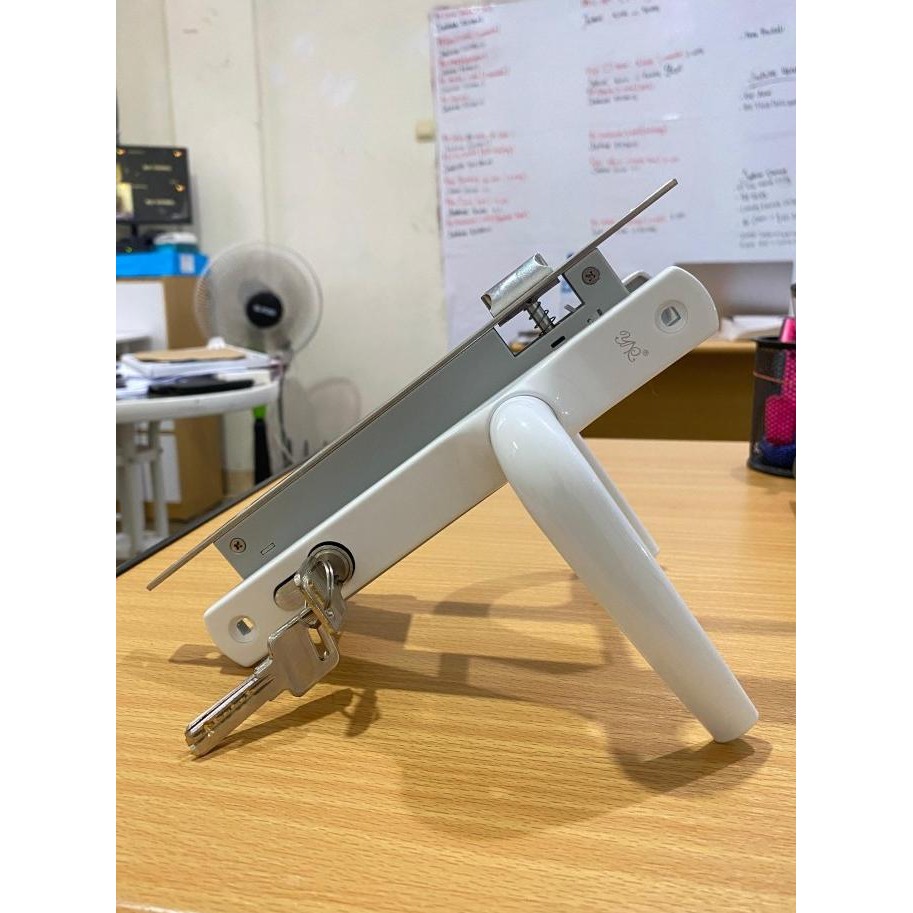 Handle Pintu Single Lock UPVC Putih YR
