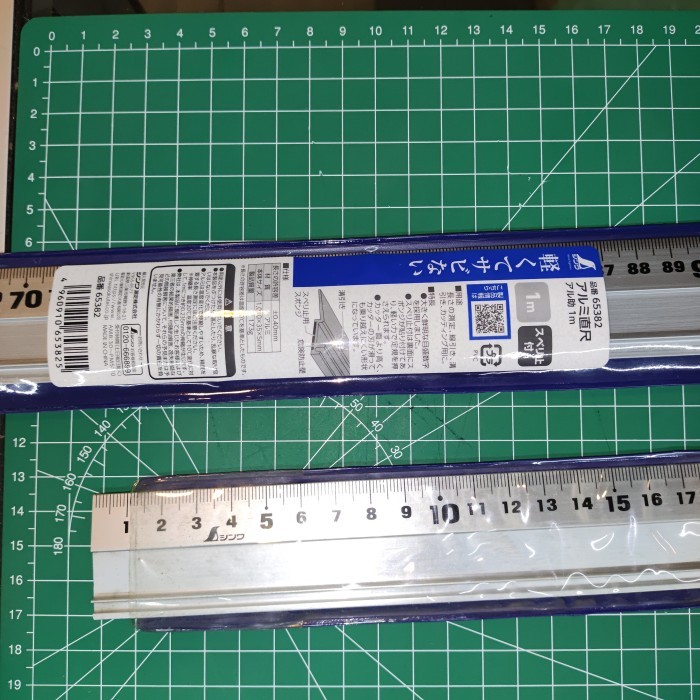 

HOT SALE! SHINWA Penggaris Anti Slip 1000mm 1M Aluminum Cutting Guide 65382