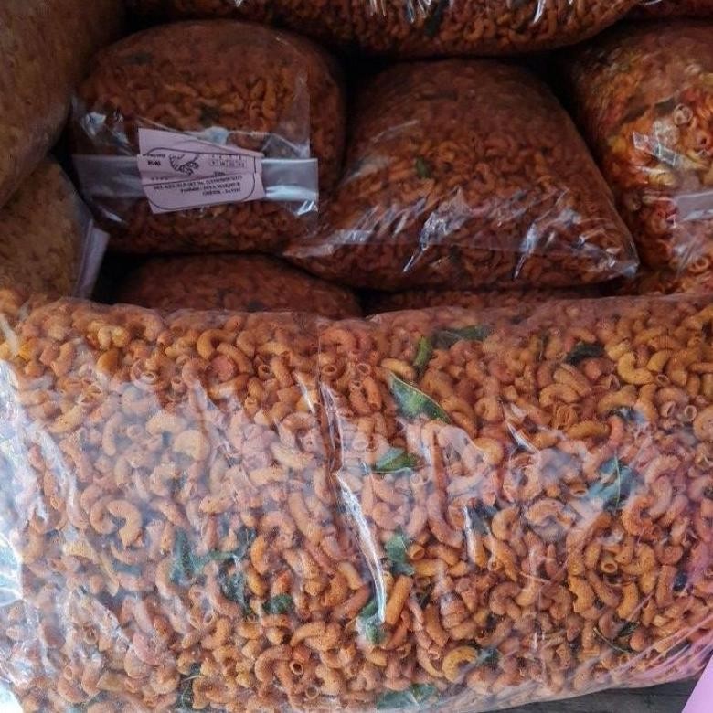 

gh-67 1kg Makaroni pipa varian rasa by jayamakmur2 snack Hemat