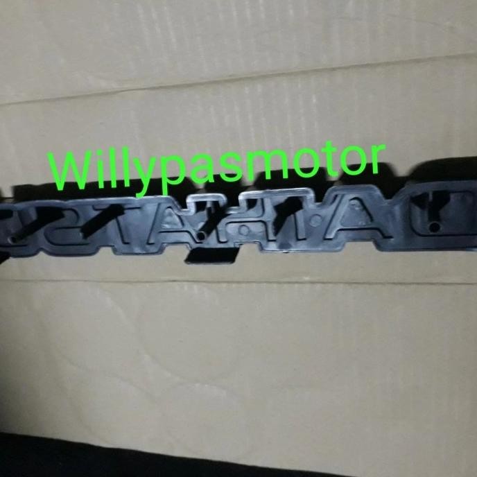 Emblem Grill Daihatsu Taft Gt-Rocky-Hiline -Feroza Original Dan Terlaris
