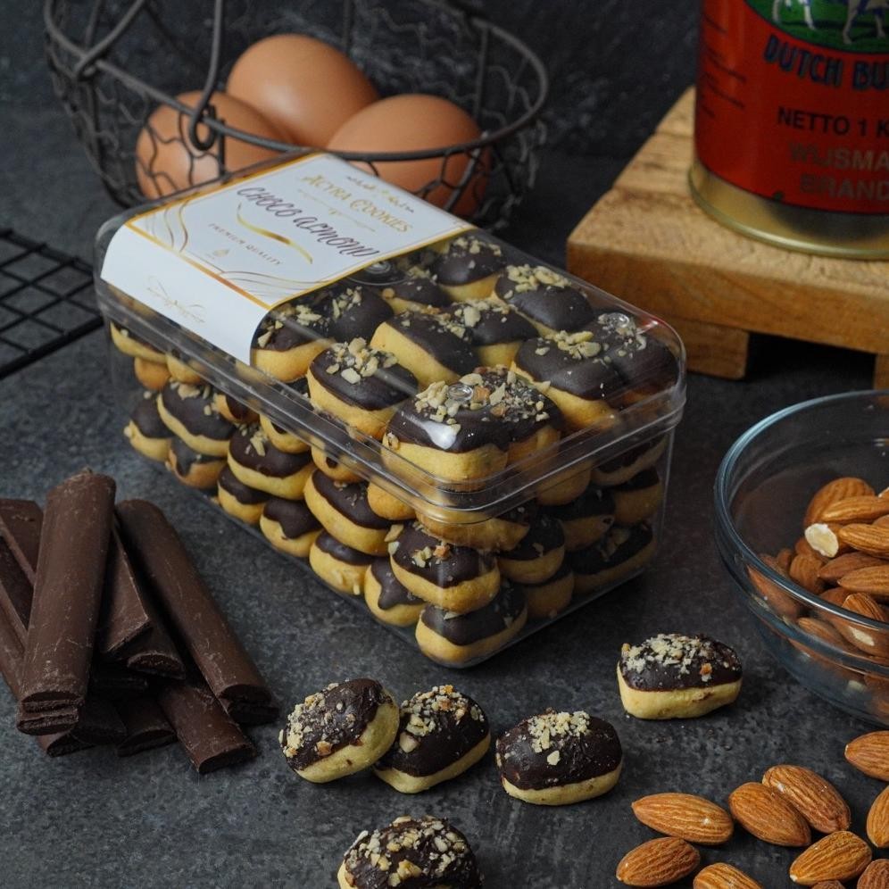 

Kue Kering Choco Almond Premium Wisman Renyah Enak Diskon Setengah Harga