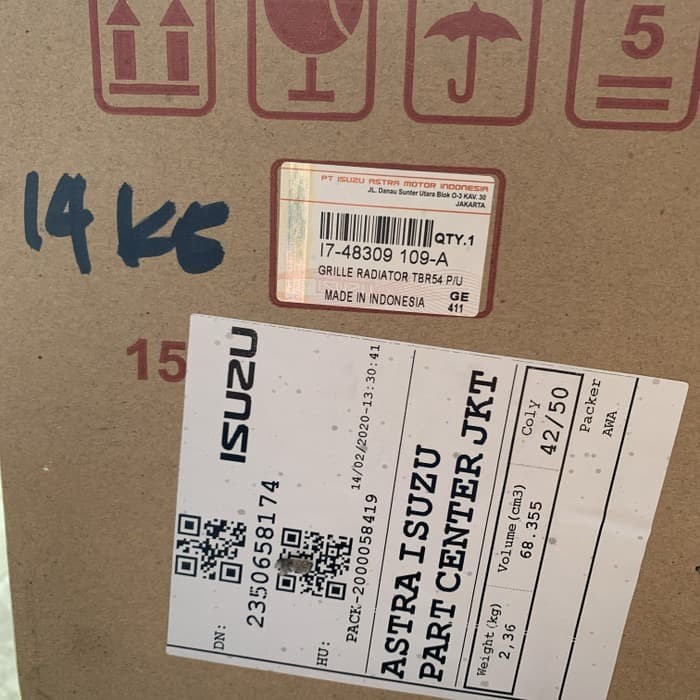 Gril depan panther pick up 2010 orinal