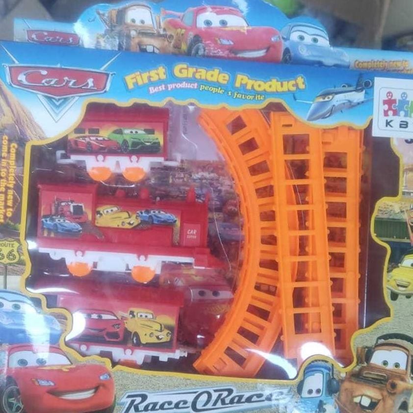 Viral Mainan Kereta Api 4 GERBONG + 8 REL Karakter Spiderman 877 75 | Mainan Train Man Gandeng Murah