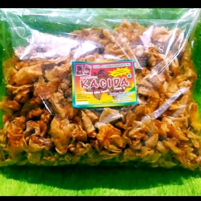 

PROMO SPECIAL Keripik Singkong Kacida Pedas 250gr - Renyah dan Gurih dengan Bumbu Khas - Makanan,