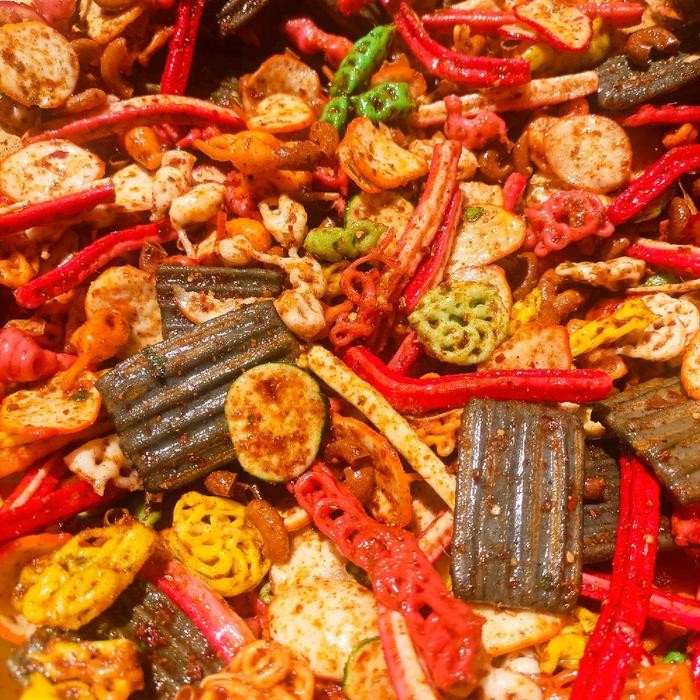 

NEW Seblak campur kering 250 g Gurih asin Pedas Snack Kripik Harga Promo Kerukuk Food Food Makanan