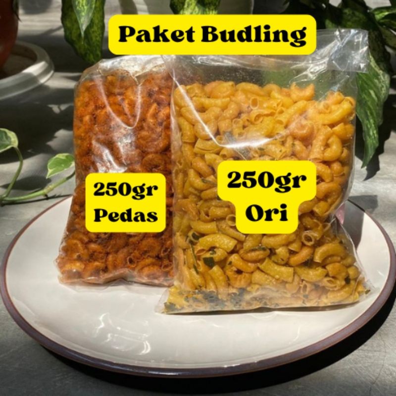 

MAKARONI KRIUK PEDAS DAUN JERUK PAKET BUDLING 250GR ORI + 250GR PEDAS