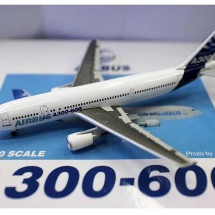 Miniatur Diecast Pesawat Airbus A300-600 Skala 1:400
