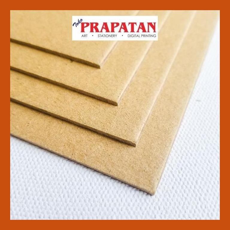

[ PERALATAN LUKIS / GAMBAR ] KARTON BOARD / KARTON COKLAT 55X75 CM SIAP KIRIM