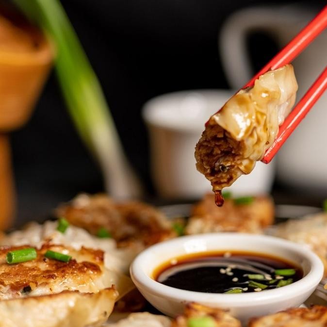 

(Good) High Protein Chicken Breast Gyoza . (Healthy Diet Catering Prep Meal)