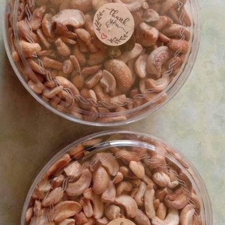 

(Good) kacang mete sulawesi