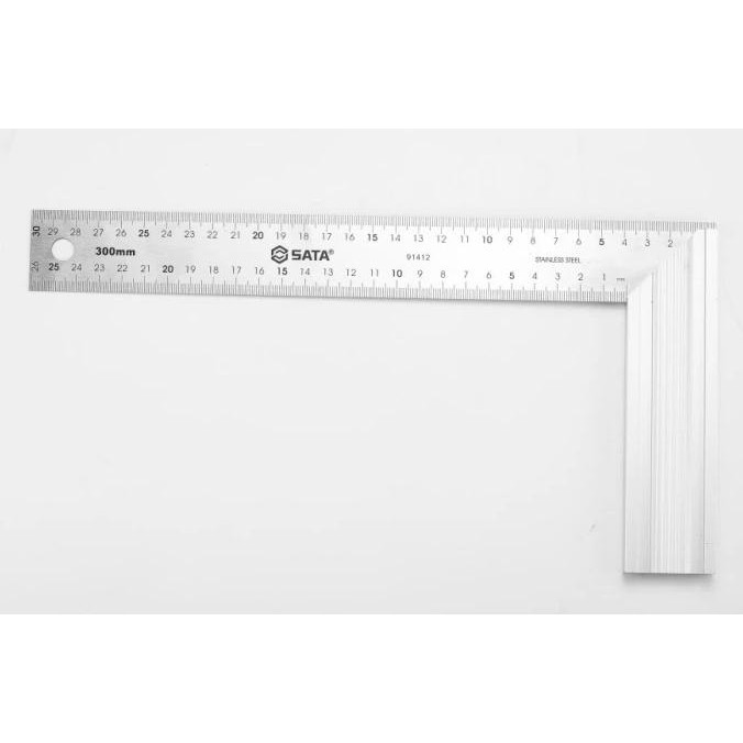 

Sata Penggaris Besi Carpenters Squares 300 Mm Sata Tools 91412