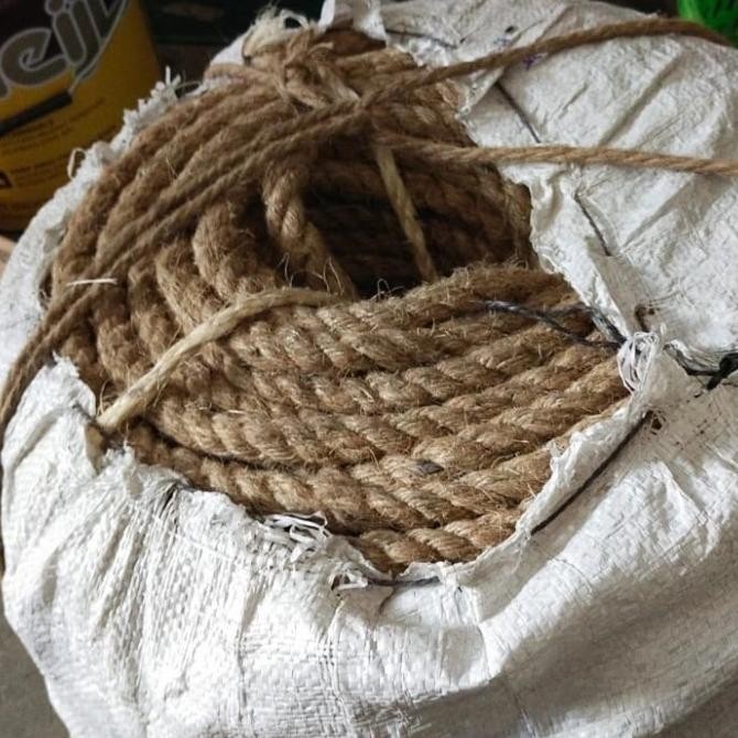 

Tali Tambang Manila 28Mm Goni Dadung Kapal Besar New Stok