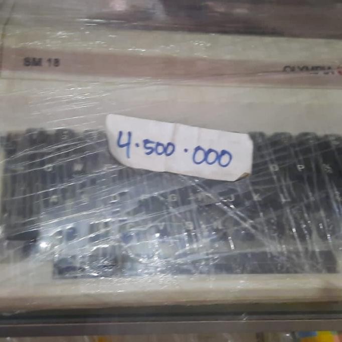 *#*#*#*#] Mesin ketik OLYMPIA SM 18