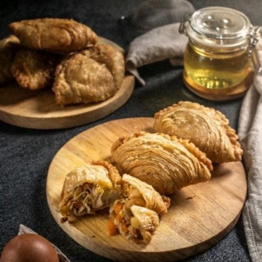 

Curry Puff (Karipap) isi 8 murah