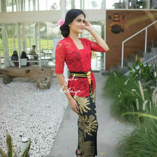 ''Terlaris" Set Kebaya Bali Kutubaru, Kebaya Merah | Yuli Kebaya