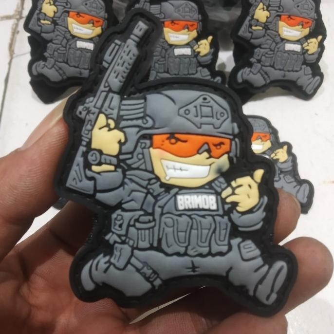 AKSESORIS KARET TEMPELAN TAS ROMPI MINIATUR BRIMOB