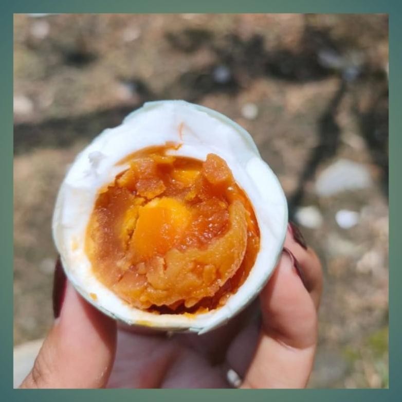 

Y-76 Telur Asin Matang Masir Siap Makan / Telor Asin Gurih