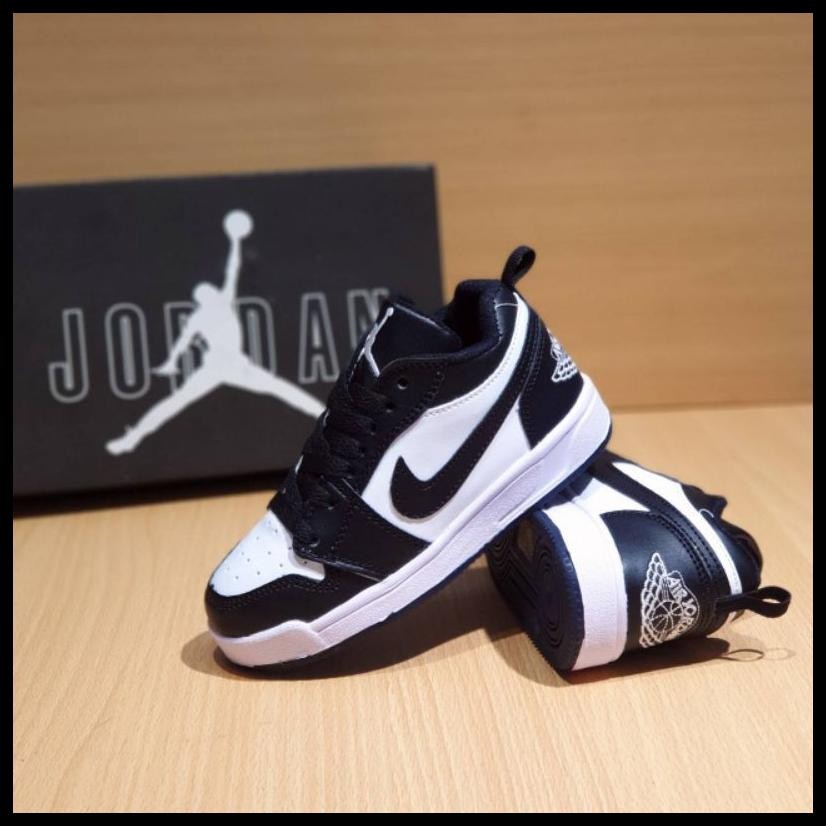 SEPATU ANAK TERBARU NIKE JORDAN LOW HITAM TALI KASUAL SNEAKERS LAKI LAKI PEREMPUAN BLACK WHITE