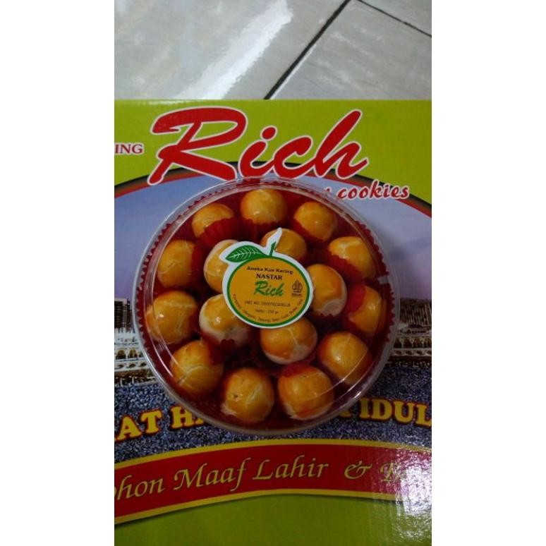 

kue kering toples / hampers natal/kue kering campur isi 6 toples(pertoples kurleb isi 200-250gr) + Free kartu ucapan (1 pabrik kirim sesuai stok yang ada)