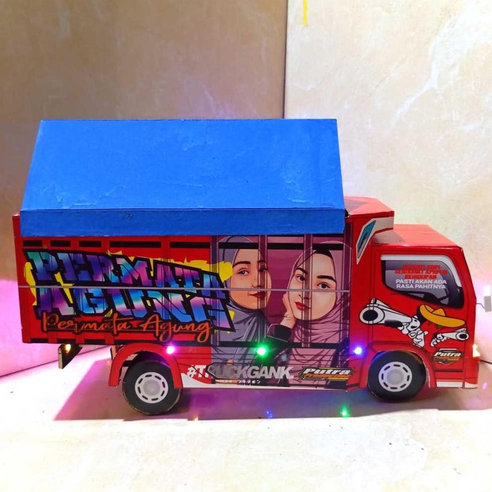 MINIATUR TRUK OLENG TRUK OLENG KAYU ASLI TRUK OLENG FULL VARIASI LAMPU BONUS TERPAL DAN SETIKER TRUK
