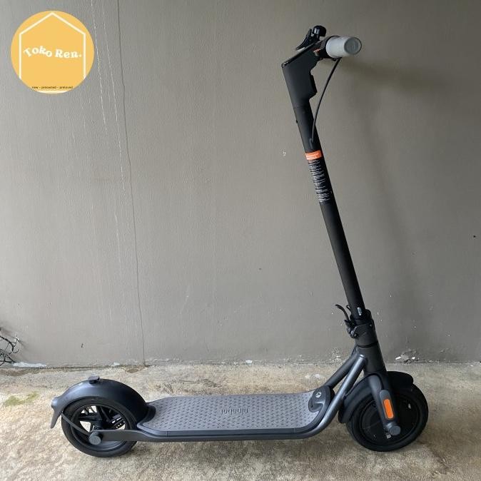 Segway Ninebot Kickscooter F25 Co