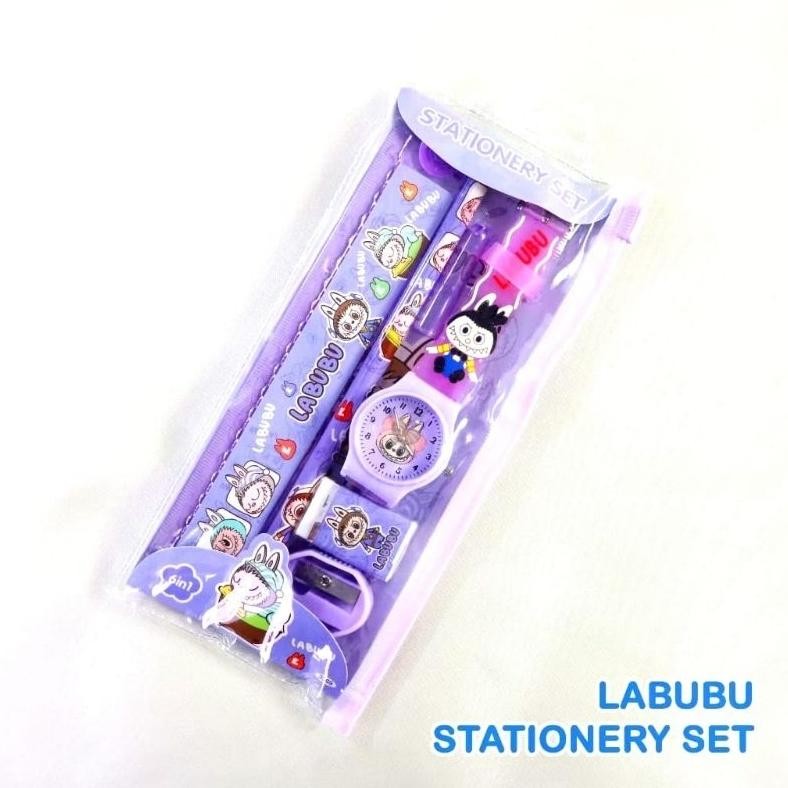 

Jam Tangan Anak Labubu + Perlengkapan Sekolah Set 6 In 1 Alat Tulis
