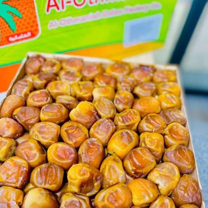 

Promo Kurma Sukari Premium Al Othmaniah Tomran Tomron Al Qosim Dus 3 Kg