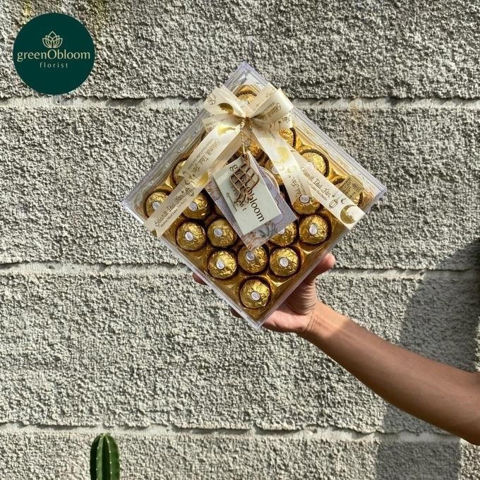 

Hampers Lebaran Idul Fitri Coklat Ferrero Rocher in Box Davina Isi 24pcs